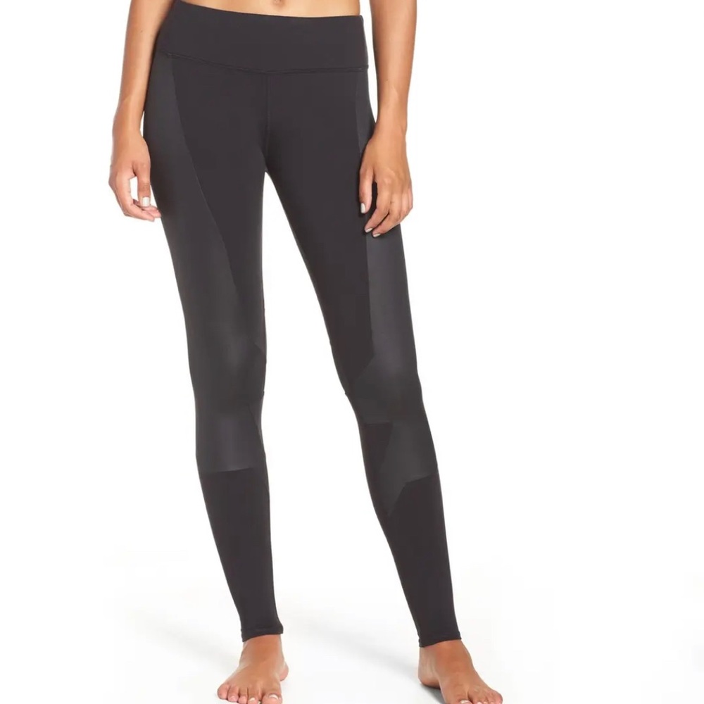 Alo Yoga Pants - Accelerate
